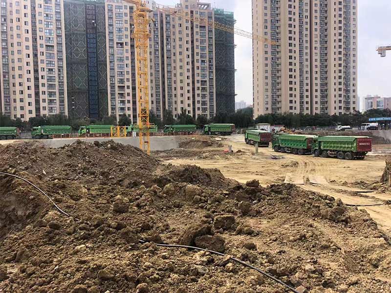 在进行土石方施工时一定要先做好排水的工作